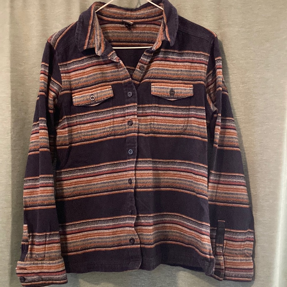 Patagonia fjord flannel size 6